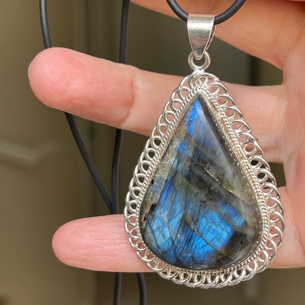 Natural Labradorite Solid Sterling Silver Pendant… - image 2